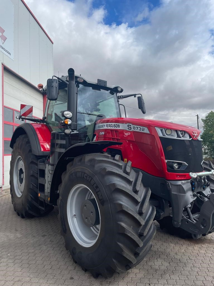 Máy cày Massey Ferguson 8732 Dyna-VT EXCLUSIVE: hình 9 Máy cày Massey Ferguson 8732 Dyna-VT EXCLUSIVE: hình 9