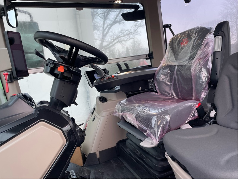 Massey Ferguson 8S.265 Dyna-7 EFFICIENT - Máy cày: hình 2 Massey Ferguson 8S.265 Dyna-7 EFFICIENT - Máy cày: hình 2