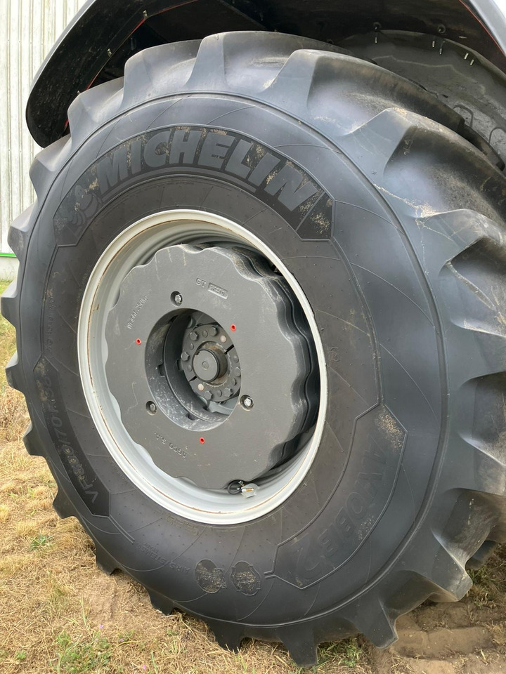 Massey Ferguson 8S.305 Dyna-VT EXCLUSIVE - Máy cày: hình 4 Massey Ferguson 8S.305 Dyna-VT EXCLUSIVE - Máy cày: hình 4