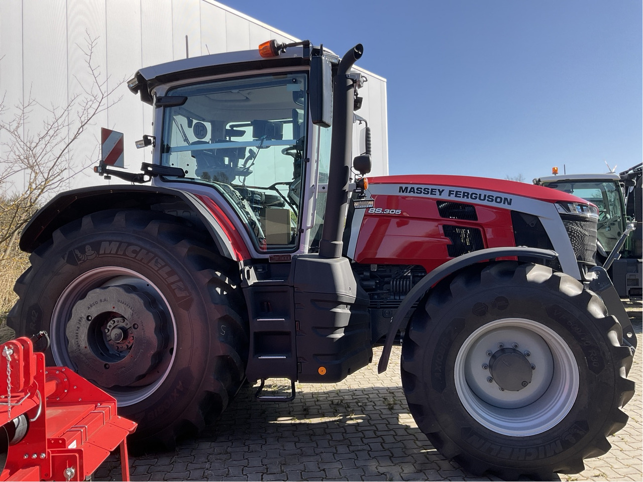 Massey Ferguson 8S.305 Dyna-VT EXCLUSIVE - Máy cày: hình 4 Massey Ferguson 8S.305 Dyna-VT EXCLUSIVE - Máy cày: hình 4