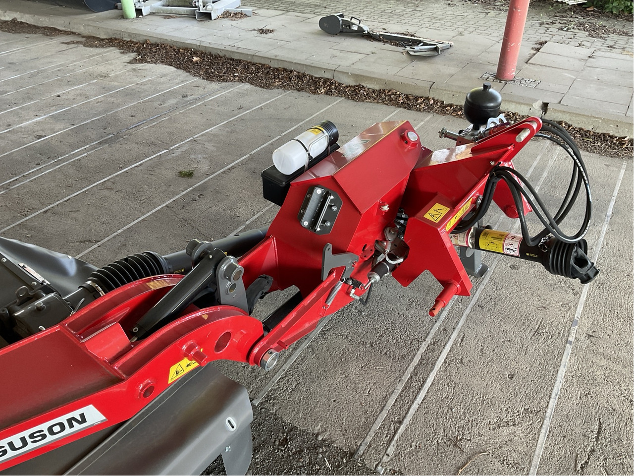 Massey Ferguson DM 316 TL-V - Máy cắt cỏ: hình 3 Massey Ferguson DM 316 TL-V - Máy cắt cỏ: hình 3