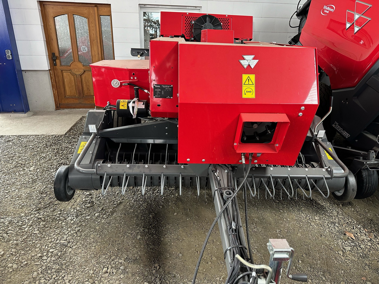 Massey Ferguson Hochdruckpresse 1840 - Máy gói kiện: hình 4 Massey Ferguson Hochdruckpresse 1840 - Máy gói kiện: hình 4