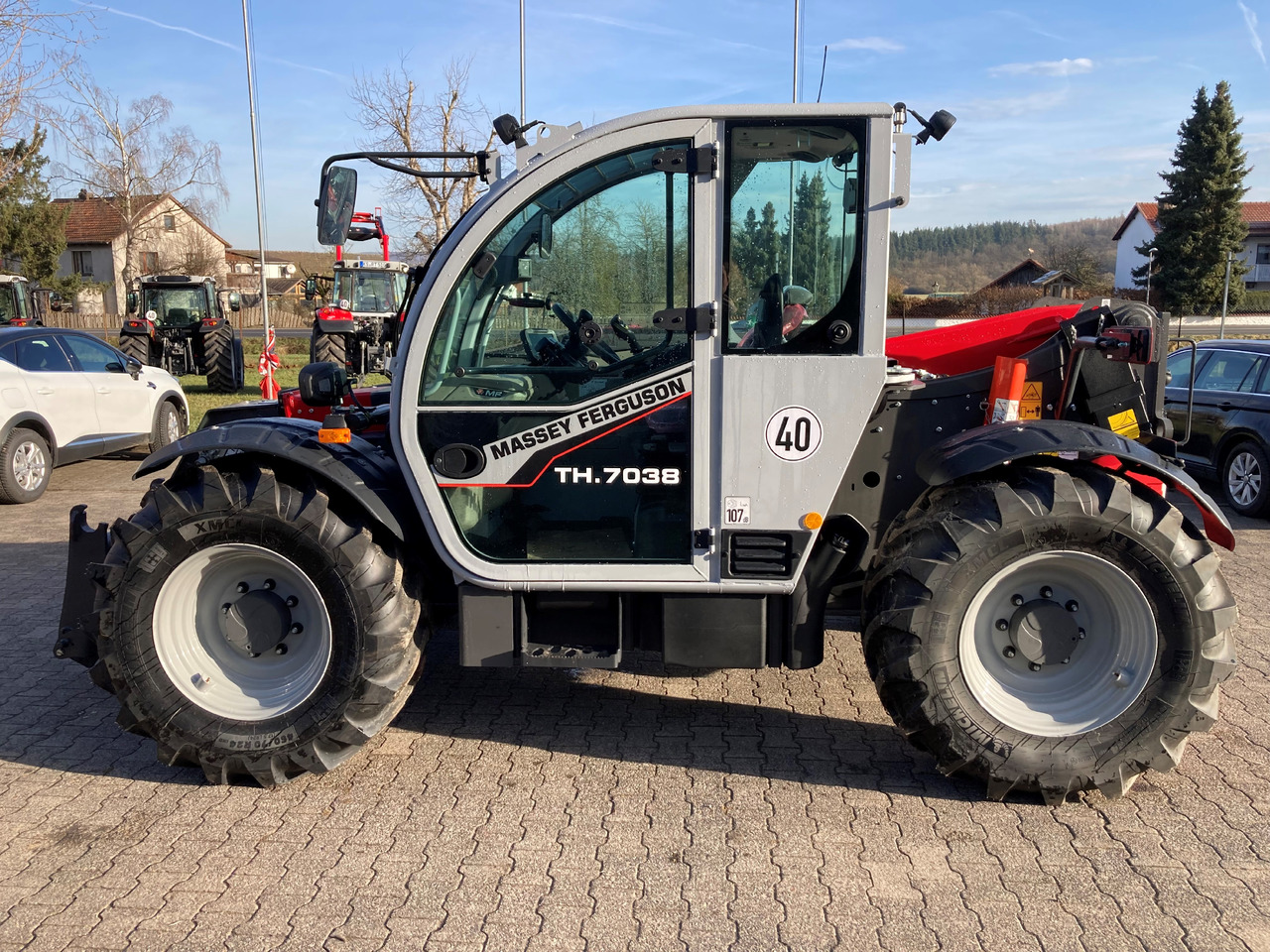 Massey Ferguson TH.7038 Standard Stage 5 Exclu - Xe nhấc hình viễn vọng kính: hình 1 Massey Ferguson TH.7038 Standard Stage 5 Exclu - Xe nhấc hình viễn vọng kính: hình 1