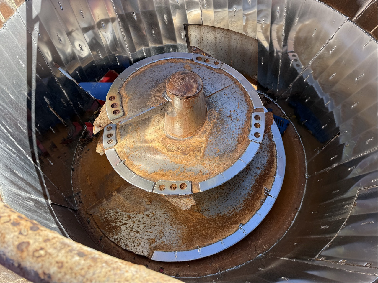 Mayer Siloking SF 13m³ - Xe trộn thức ăn gia súc: hình 2 Mayer Siloking SF 13m³ - Xe trộn thức ăn gia súc: hình 2