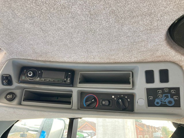 New Holland T7.200 Autocommand - Máy cày: hình 2 New Holland T7.200 Autocommand - Máy cày: hình 2