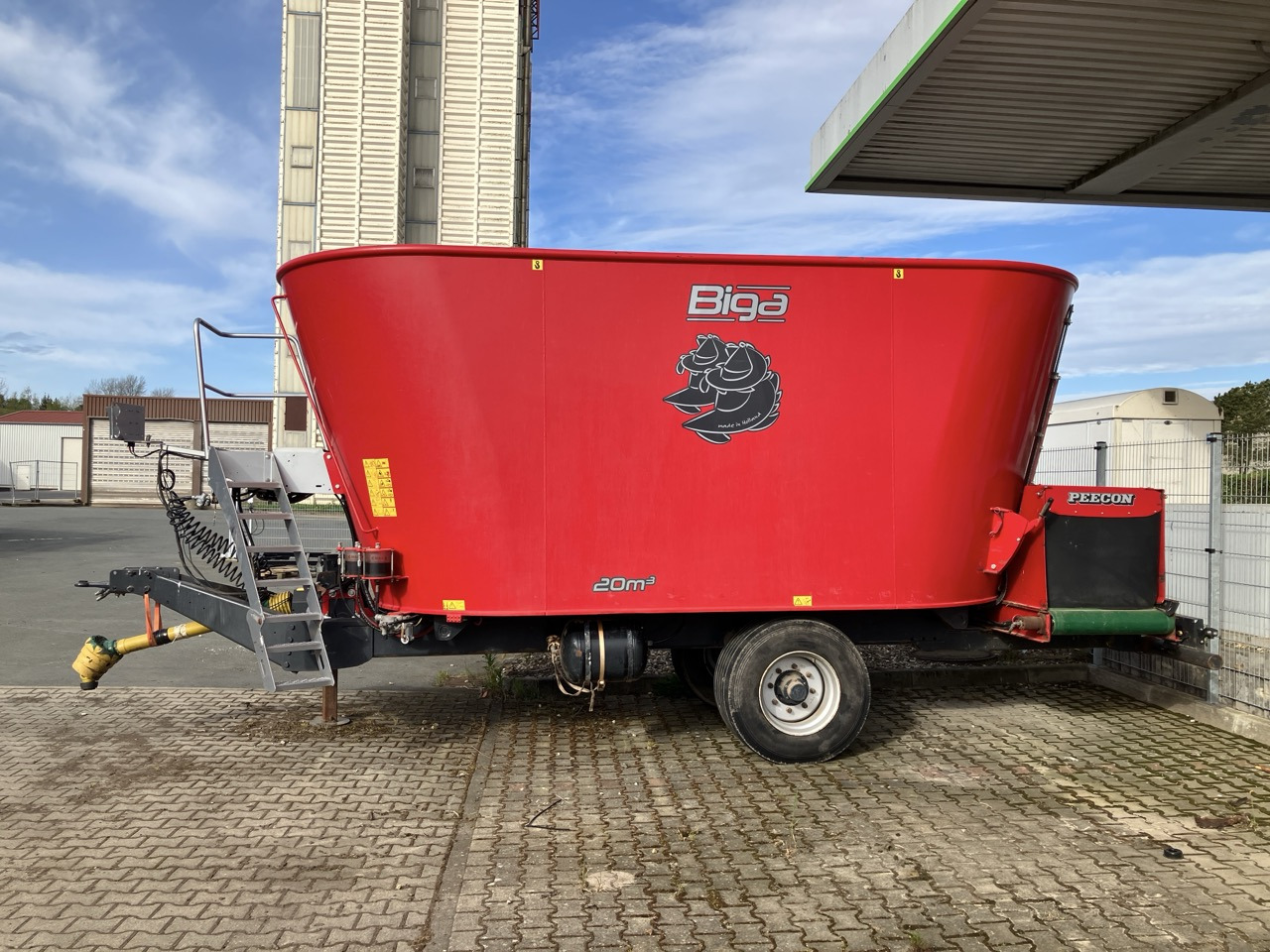 Peecon Biga 20-215 Twin Plus - Xe trộn thức ăn gia súc: hình 1 Peecon Biga 20-215 Twin Plus - Xe trộn thức ăn gia súc: hình 1
