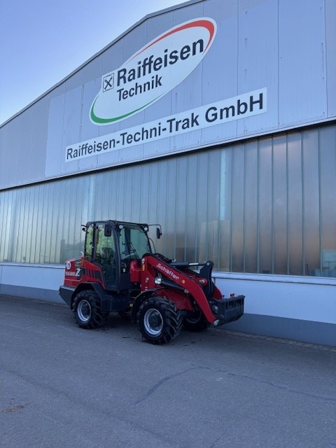 Schäffer Radlader 5680 Z - Máy xúc lật bánh lốp: hình 4 Schäffer Radlader 5680 Z - Máy xúc lật bánh lốp: hình 4