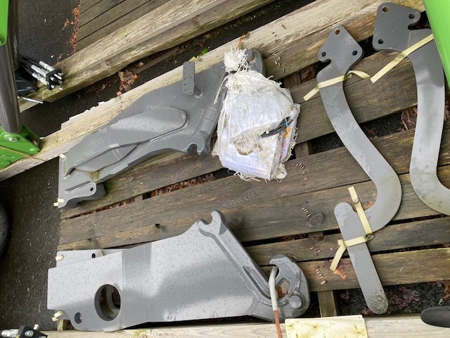 Stoll Frontladerkonsolen Fendt 700 - Máy chất hàng trước cho máy cày: hình 1 Stoll Frontladerkonsolen Fendt 700 - Máy chất hàng trước cho máy cày: hình 1