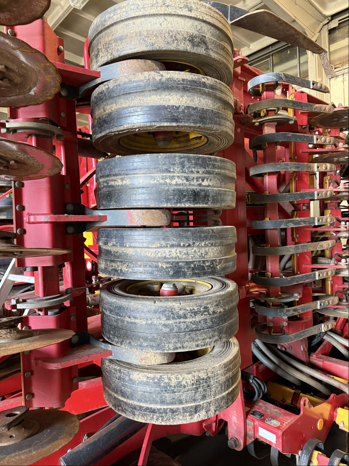 Väderstad Rapid A600S - Máy gieo hạt: hình 4 Väderstad Rapid A600S - Máy gieo hạt: hình 4