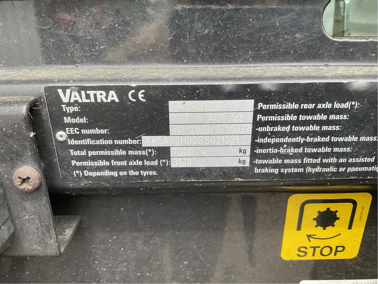 Valtra A 93 - Máy cày: hình 2 Valtra A 93 - Máy cày: hình 2