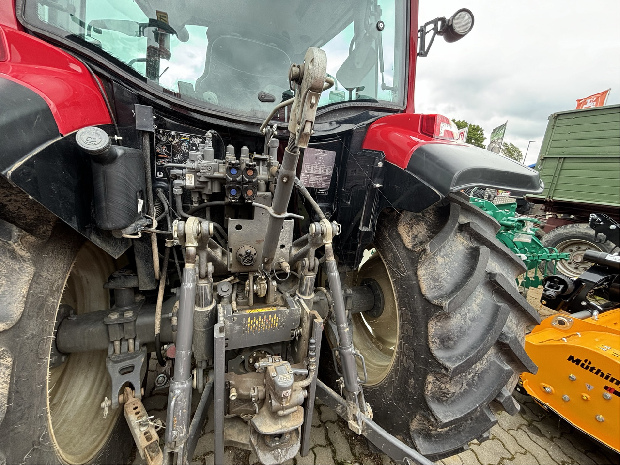 Valtra A 95 - Máy cày: hình 3 Valtra A 95 - Máy cày: hình 3