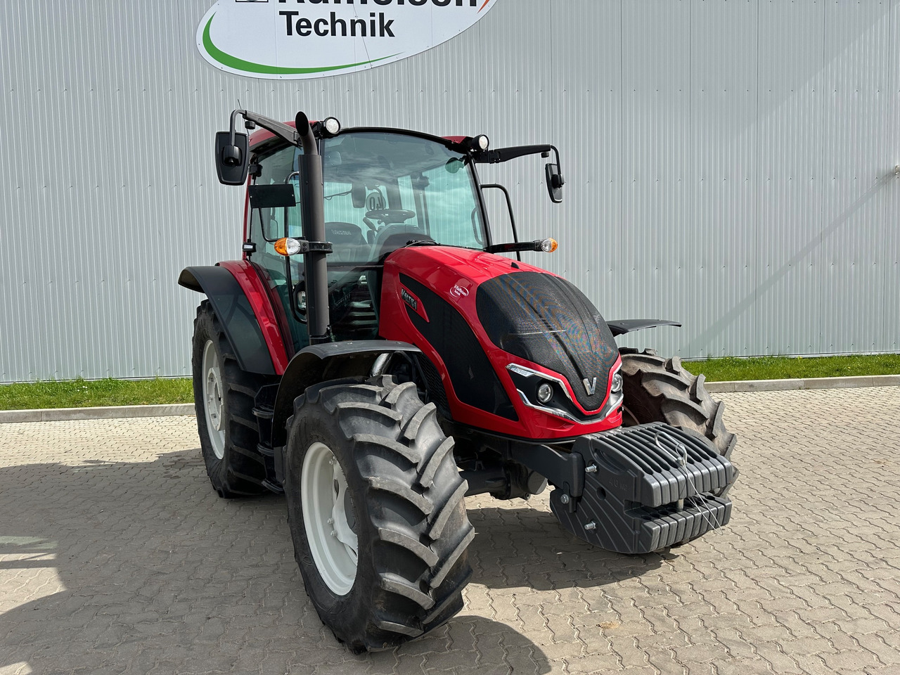 Valtra A105 MH - Máy cày: hình 1 Valtra A105 MH - Máy cày: hình 1