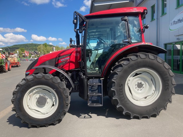 Valtra A105 MH4 - Máy cày: hình 1 Valtra A105 MH4 - Máy cày: hình 1