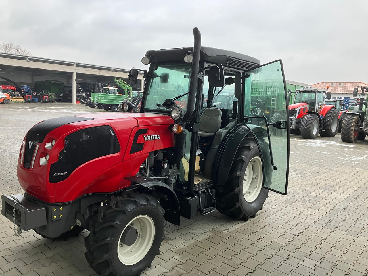 Valtra F105N St5 - Máy cày: hình 1 Valtra F105N St5 - Máy cày: hình 1
