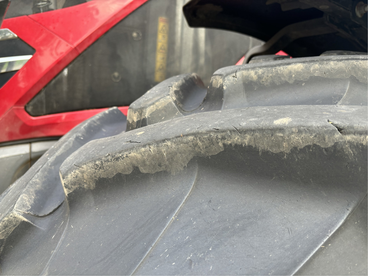 Valtra Q265 - Máy cày: hình 3 Valtra Q265 - Máy cày: hình 3