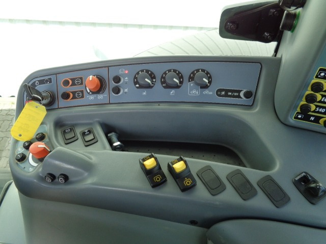 Valtra S274 - Máy cày: hình 5 Valtra S274 - Máy cày: hình 5