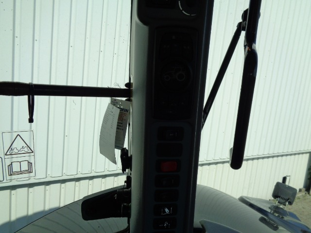 Valtra S274 - Máy cày: hình 3 Valtra S274 - Máy cày: hình 3