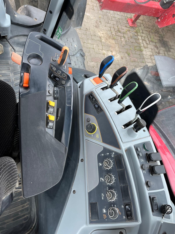 Valtra T 175 Active - Máy cày: hình 2 Valtra T 175 Active - Máy cày: hình 2