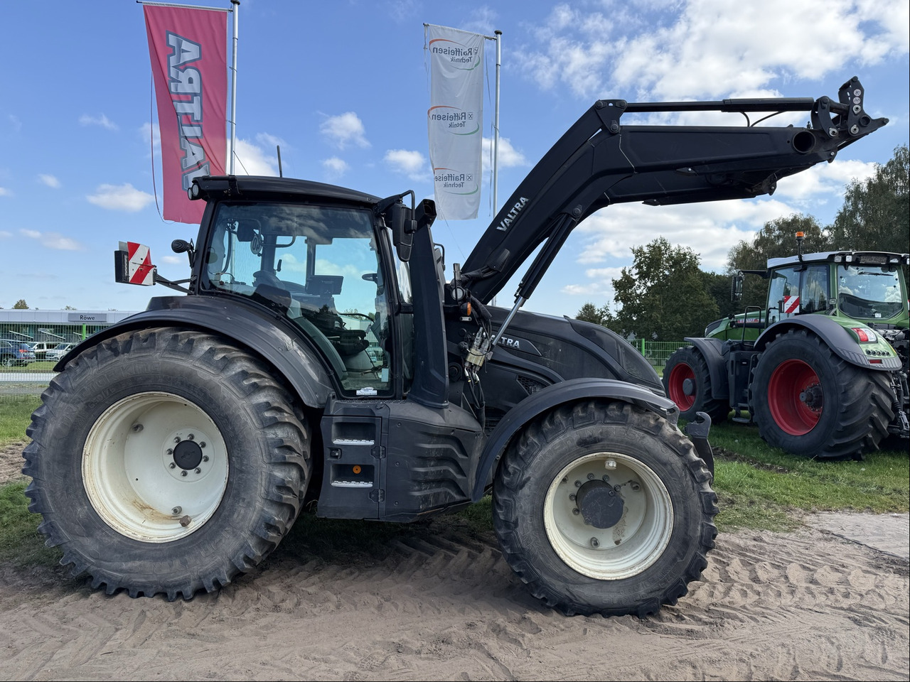Valtra T 254 Versu - Máy cày: hình 5 Valtra T 254 Versu - Máy cày: hình 5