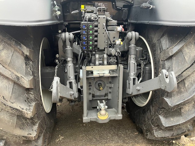 Valtra T235 V 2A1 - Máy cày: hình 5 Valtra T235 V 2A1 - Máy cày: hình 5
