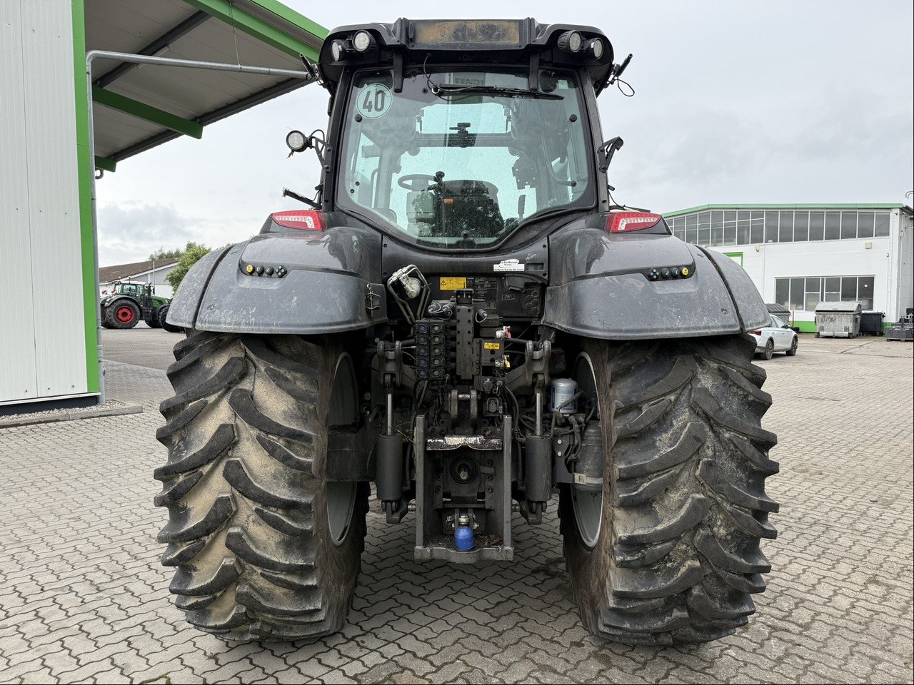 Valtra T254 Versu TwinTrac - Máy cày: hình 4 Valtra T254 Versu TwinTrac - Máy cày: hình 4