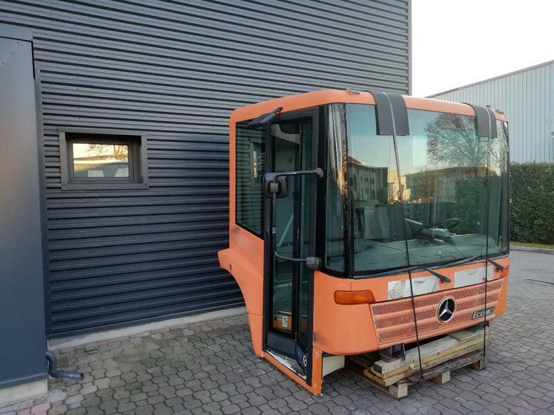 Mercedes-Benz ECONIC - Cabin và nội thất cho Xe tải: hình 3 Mercedes-Benz ECONIC - Cabin và nội thất cho Xe tải: hình 3