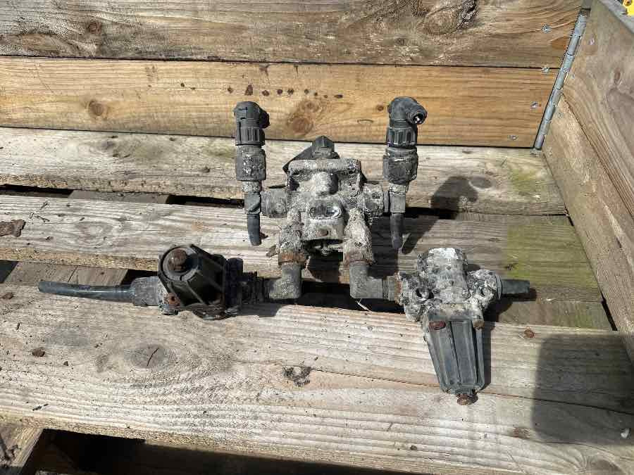 MAN AIR DRYER 81.52102-6209 - Van phanh cho Xe tải: hình 3 MAN AIR DRYER 81.52102-6209 - Van phanh cho Xe tải: hình 3