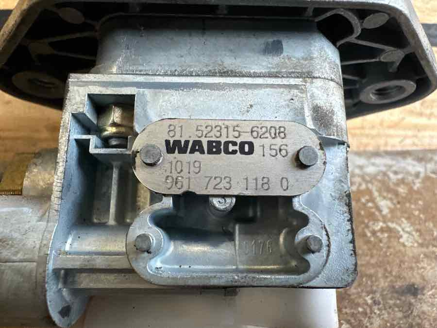 MAN HANDBRAKE 81.52315-6208 - Cabin và nội thất cho Xe tải: hình 3 MAN HANDBRAKE 81.52315-6208 - Cabin và nội thất cho Xe tải: hình 3