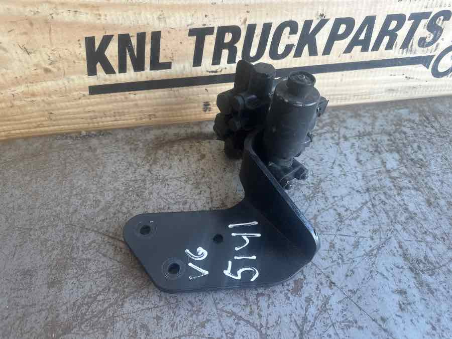 MAN MAGNET VALVE 81.52160-6189 - Van phanh cho Xe tải: hình 4 MAN MAGNET VALVE 81.52160-6189 - Van phanh cho Xe tải: hình 4