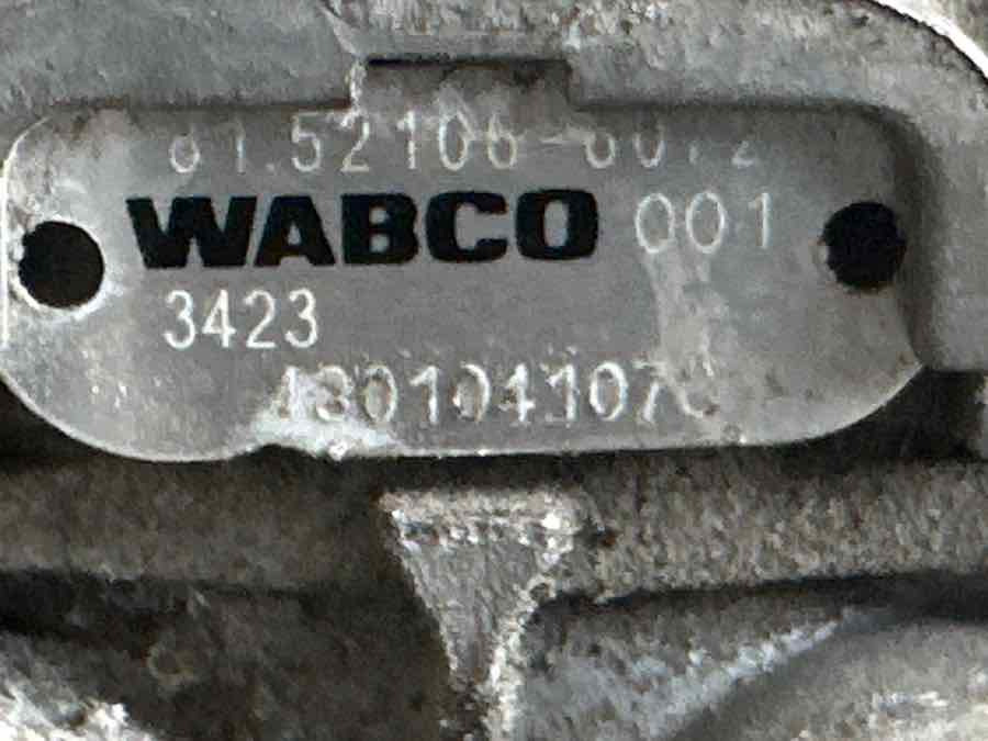 MAN VALVE EBS 81.52106-6072 - Van phanh cho Xe tải: hình 3 MAN VALVE EBS 81.52106-6072 - Van phanh cho Xe tải: hình 3