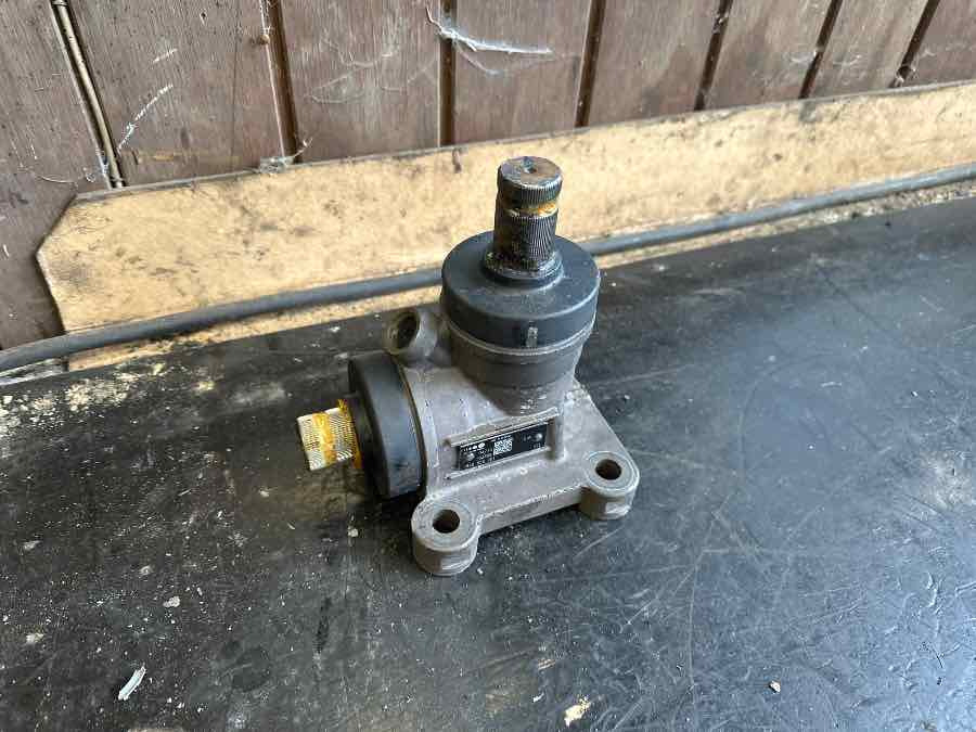 MERCEDES STEERING ANGLED A6294600025 - Lái cho Xe bus: hình 1 MERCEDES STEERING ANGLED A6294600025 - Lái cho Xe bus: hình 1