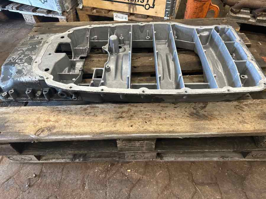 SCANIA LADDER FRAME OIL SUMP 2515486 - Động cơ và các bộ phận cho Xe tải: hình 1 SCANIA LADDER FRAME OIL SUMP 2515486 - Động cơ và các bộ phận cho Xe tải: hình 1