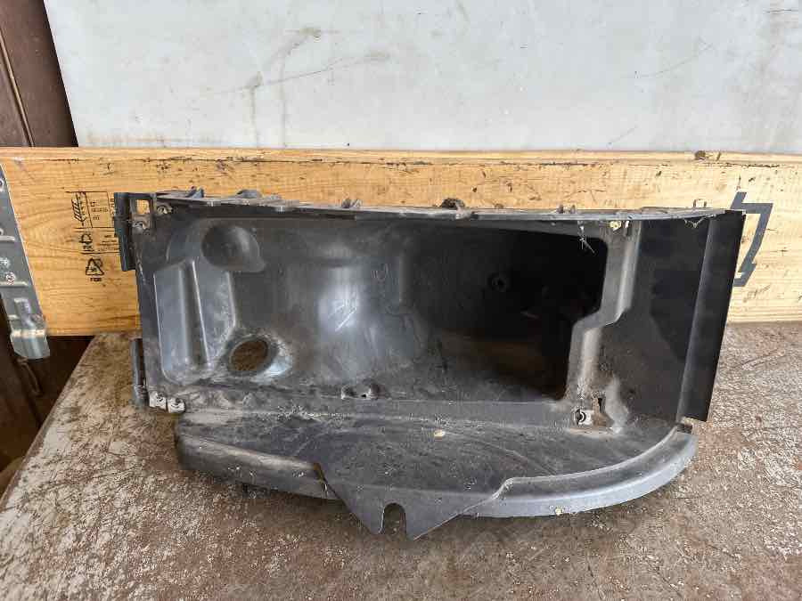 SCANIA LAMP HOUSE 1936674 - Linh kiện điện cho Xe tải: hình 1 SCANIA LAMP HOUSE 1936674 - Linh kiện điện cho Xe tải: hình 1