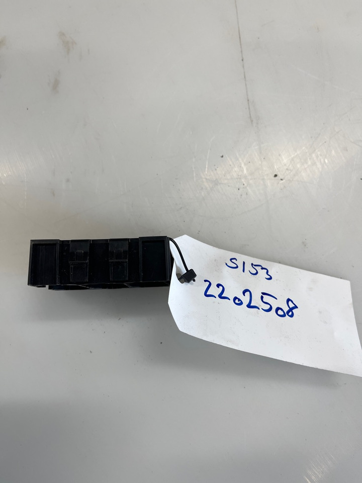 SCANIA PANEL 2202508 - Bảng điều khiển cho Xe tải: hình 2 SCANIA PANEL 2202508 - Bảng điều khiển cho Xe tải: hình 2