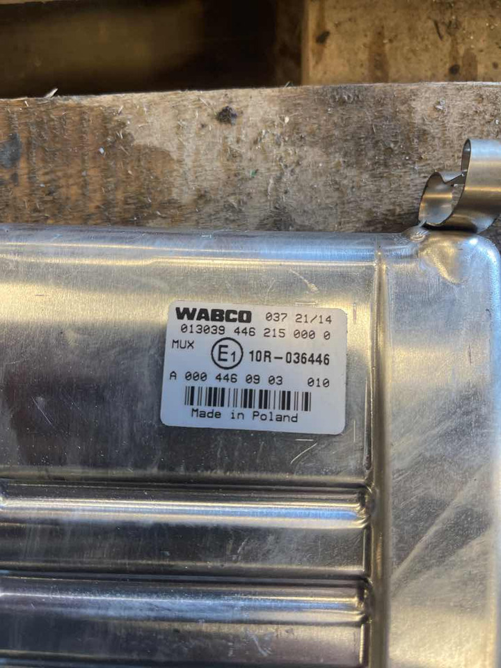 SETRA / MERCEDES ECU ECTS A0004460903 - ECU cho Xe bus: hình 2 SETRA / MERCEDES ECU ECTS A0004460903 - ECU cho Xe bus: hình 2