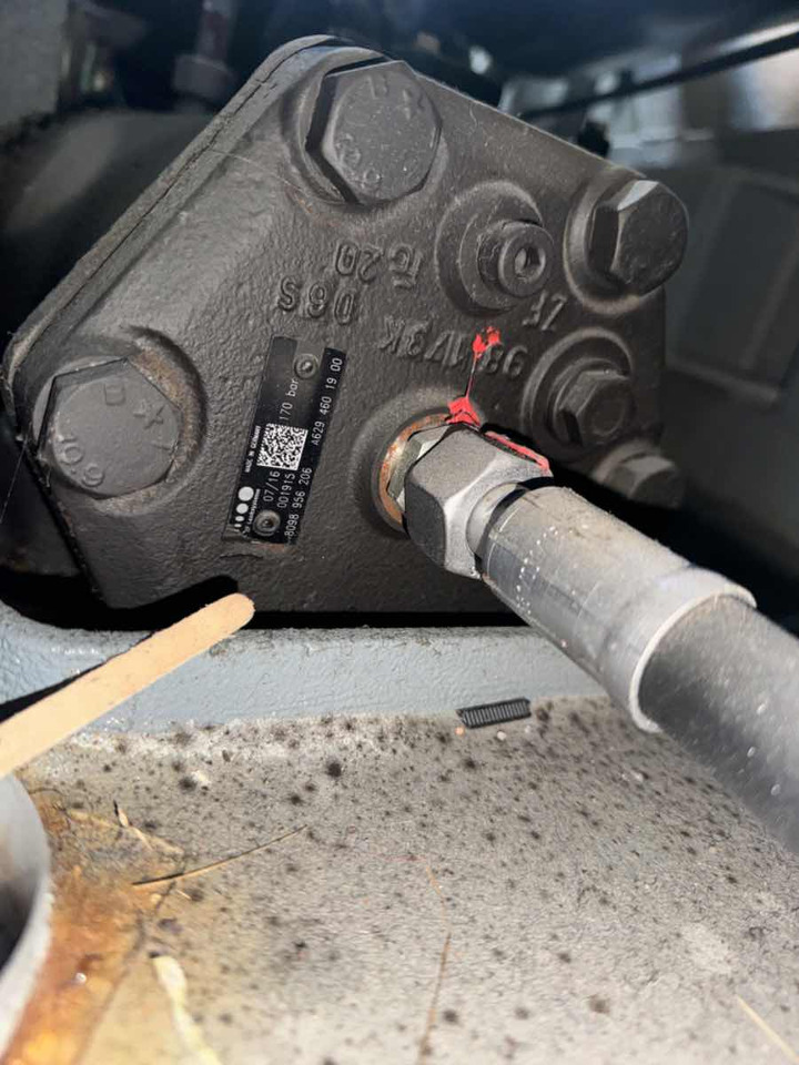 SETRA / MERCEDES STEERING GEAR A6294601900 - Cơ cấu lái cho Xe bus: hình 2 SETRA / MERCEDES STEERING GEAR A6294601900 - Cơ cấu lái cho Xe bus: hình 2