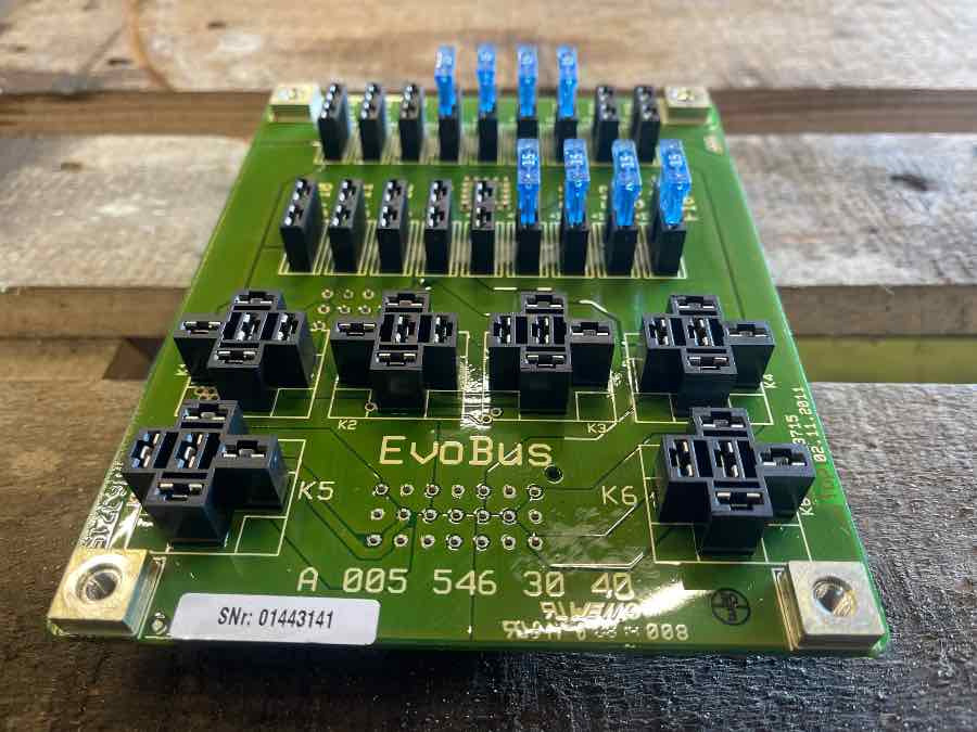 SETRA / MERCEDES SWITCH PANEL A0055463040 - Linh kiện điện cho Xe bus: hình 1 SETRA / MERCEDES SWITCH PANEL A0055463040 - Linh kiện điện cho Xe bus: hình 1