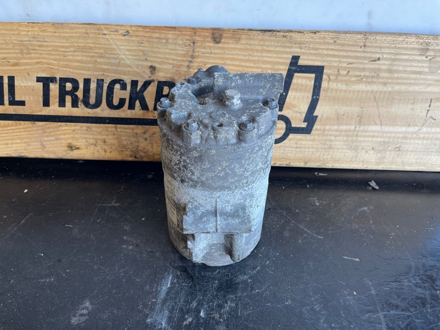 VOLVO AC COMPRESSOR 84192002 - Hệ thống làm mát cho Xe tải: hình 2 VOLVO AC COMPRESSOR 84192002 - Hệ thống làm mát cho Xe tải: hình 2