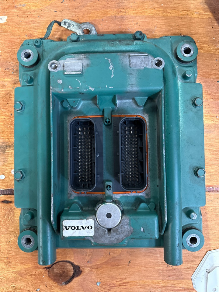 VOLVO ECU 20995620 PO4 - ECU cho Xe tải: hình 2 VOLVO ECU 20995620 PO4 - ECU cho Xe tải: hình 2