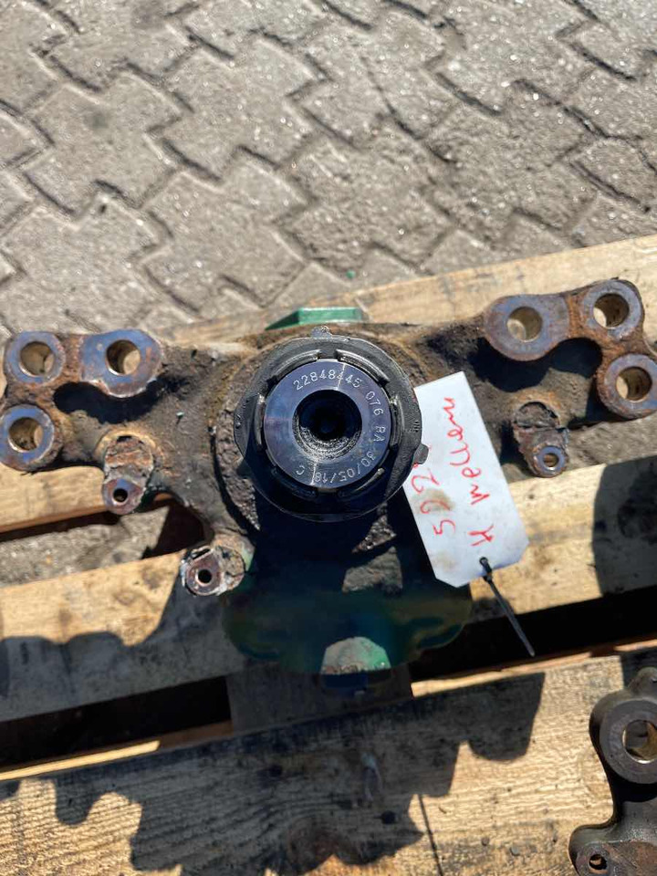 VOLVO STEERING KNUCKLE 22848445 - Ngõng moay ơ cho Xe tải: hình 1 VOLVO STEERING KNUCKLE 22848445 - Ngõng moay ơ cho Xe tải: hình 1