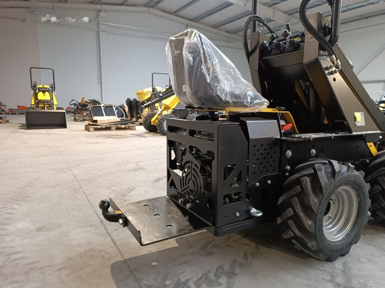Máy xúc lật đa năng mới Tur Poland N520 Miniradlader Mini Hoflader Mini Lader: hình 16