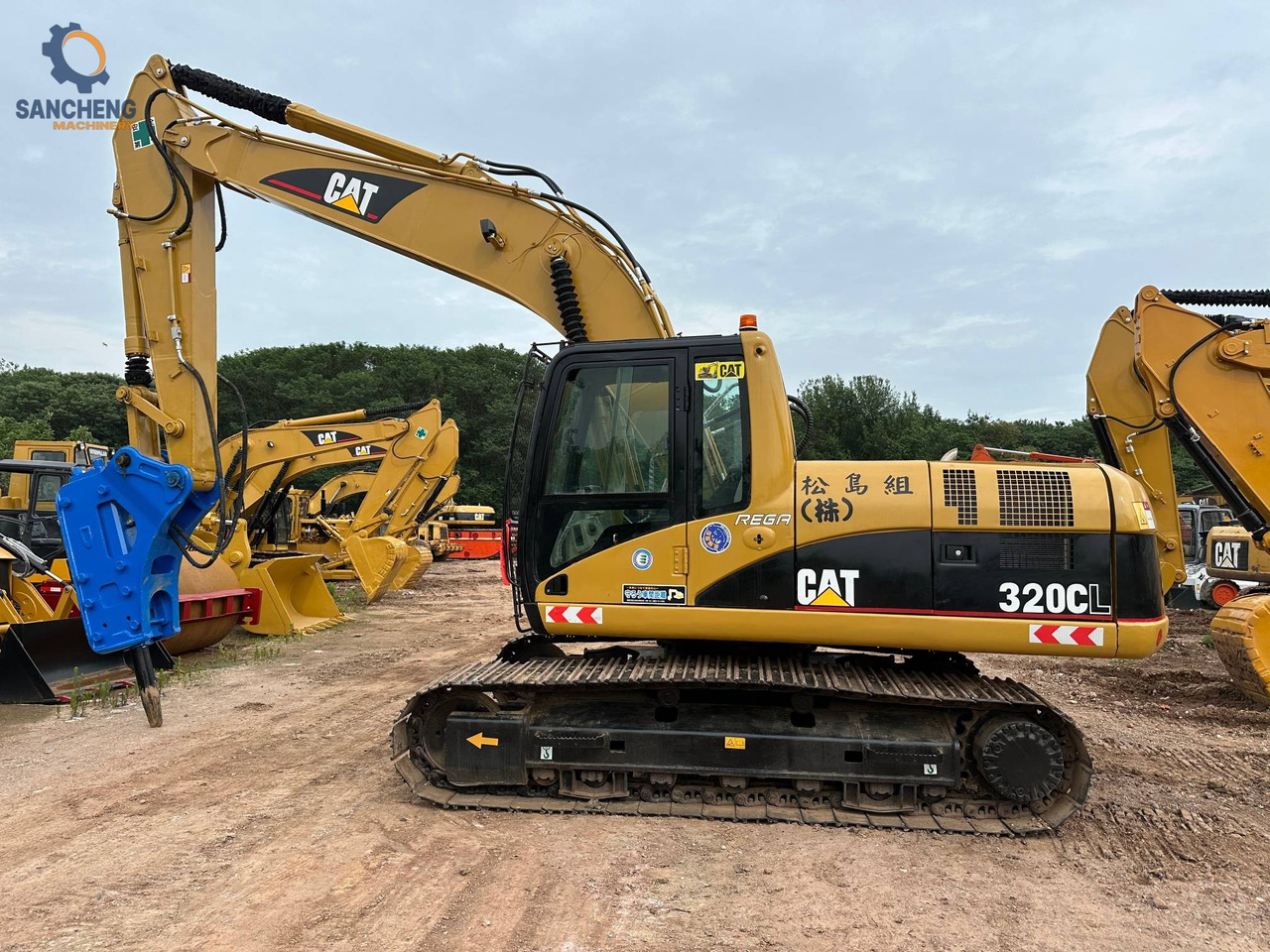 CAT 320CL with hammer - Máy xúc bánh xích: hình 2 CAT 320CL with hammer - Máy xúc bánh xích: hình 2