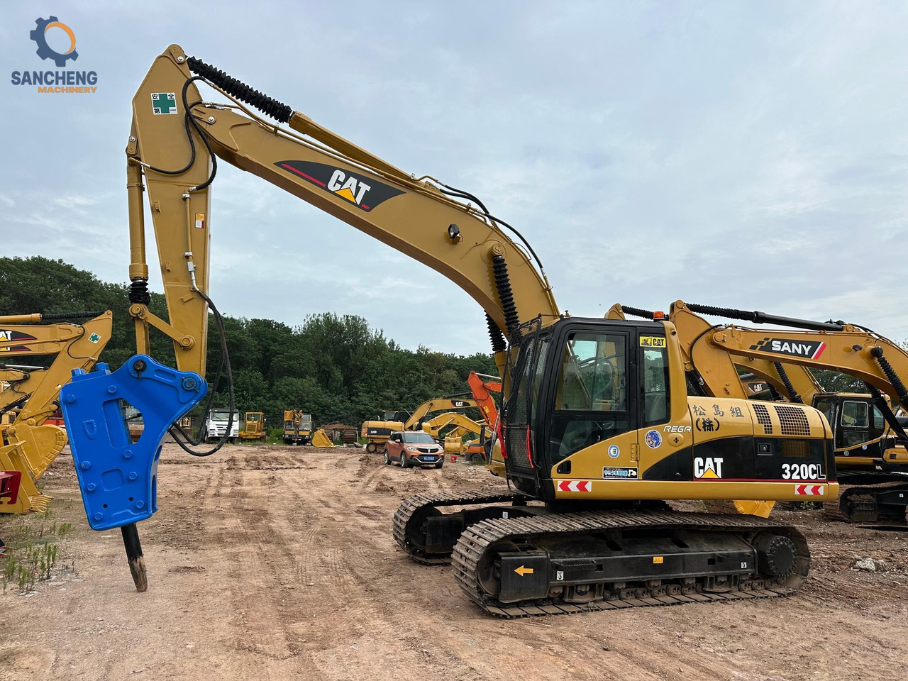 CAT 320CL with hammer - Máy xúc bánh xích: hình 1 CAT 320CL with hammer - Máy xúc bánh xích: hình 1