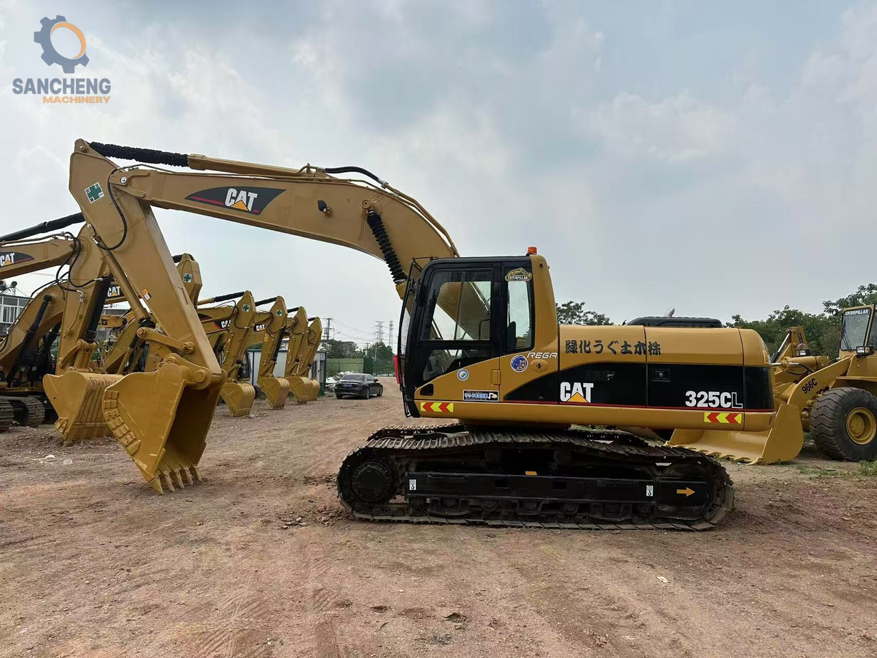 CAT 325 CL - Máy xúc bánh xích: hình 1 CAT 325 CL - Máy xúc bánh xích: hình 1