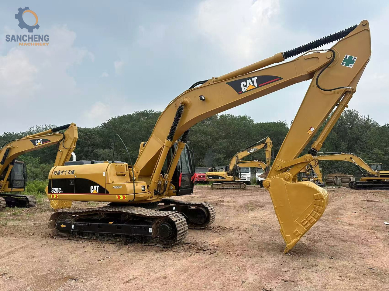 CAT 325 CL - Máy xúc bánh xích: hình 1 CAT 325 CL - Máy xúc bánh xích: hình 1
