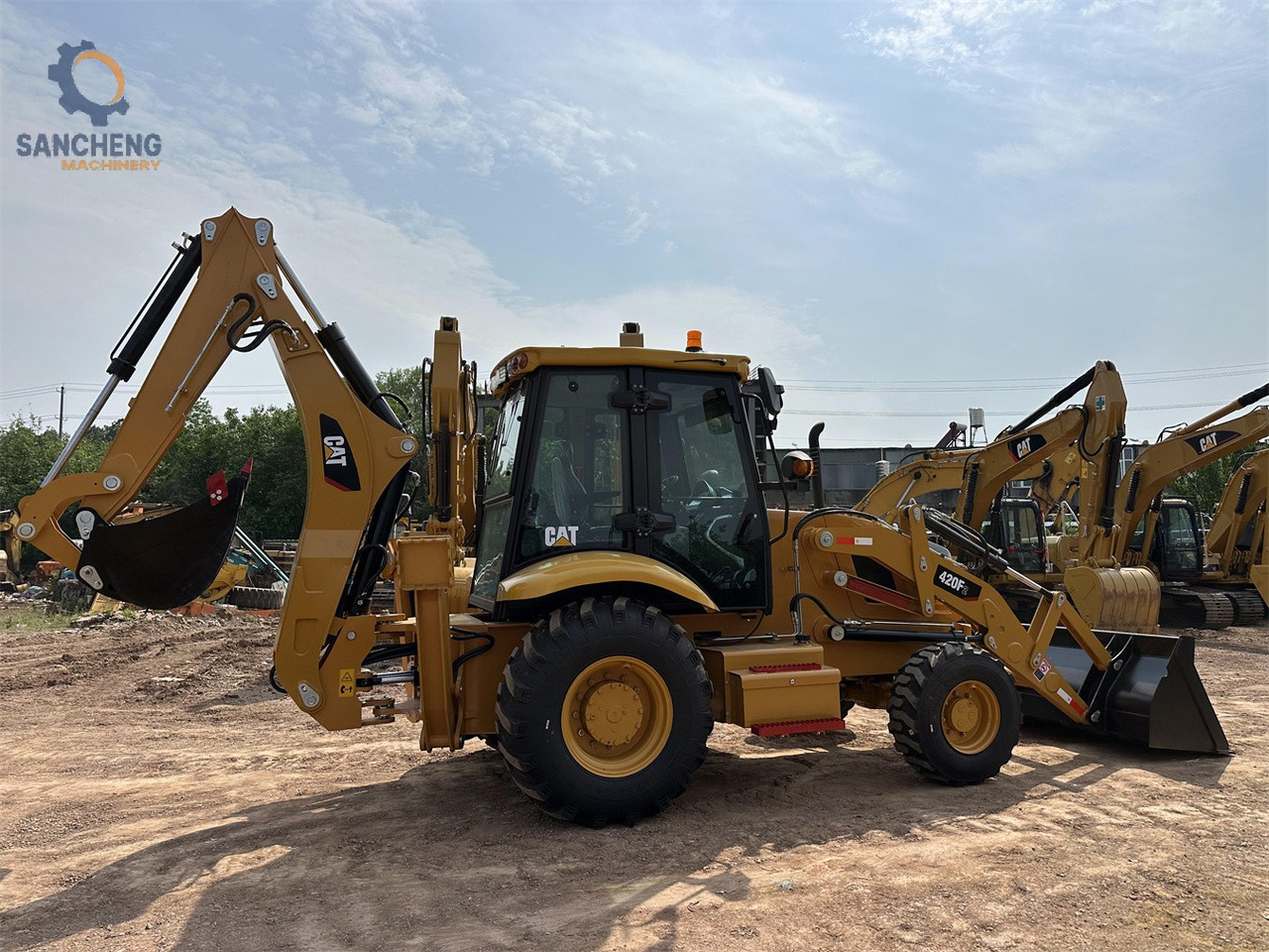 CAT 420F2 - Máy xúc trước múc sau: hình 2 CAT 420F2 - Máy xúc trước múc sau: hình 2