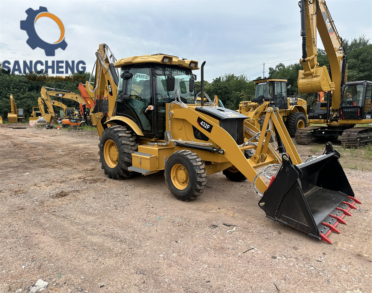 CAT 432F - Máy xúc trước múc sau: hình 1 CAT 432F - Máy xúc trước múc sau: hình 1