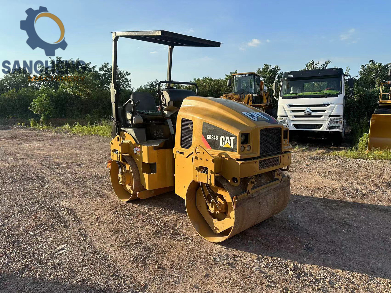 CAT CB24B - Máy lăn: hình 4 CAT CB24B - Máy lăn: hình 4