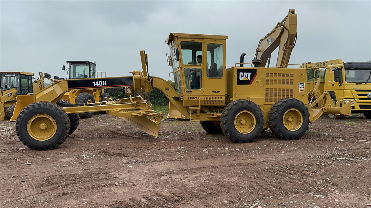 CATERPILLAR 140H - Máy san: hình 1 CATERPILLAR 140H - Máy san: hình 1