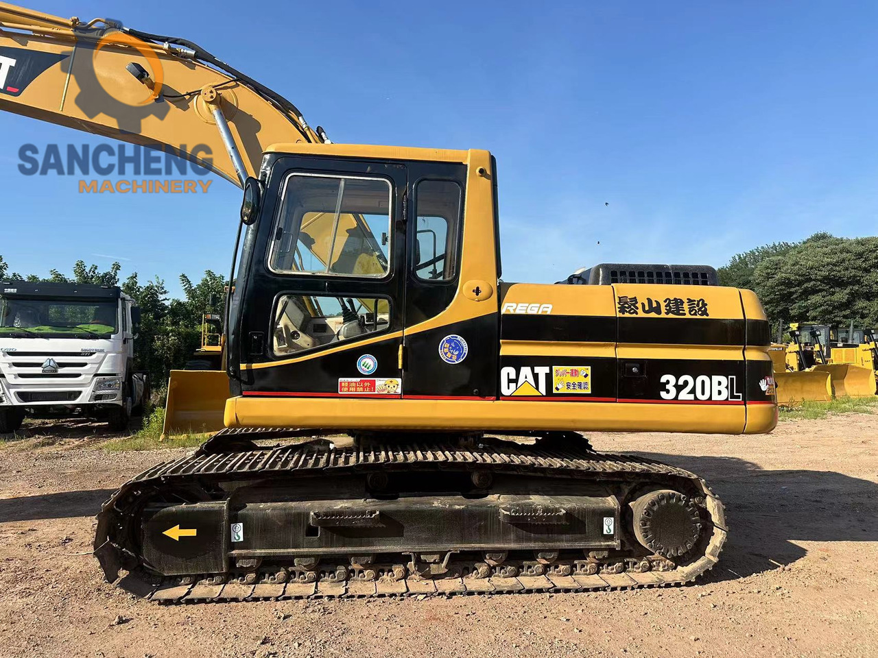 CATERPILLAR 320BL - Máy xúc bánh xích: hình 3 CATERPILLAR 320BL - Máy xúc bánh xích: hình 3